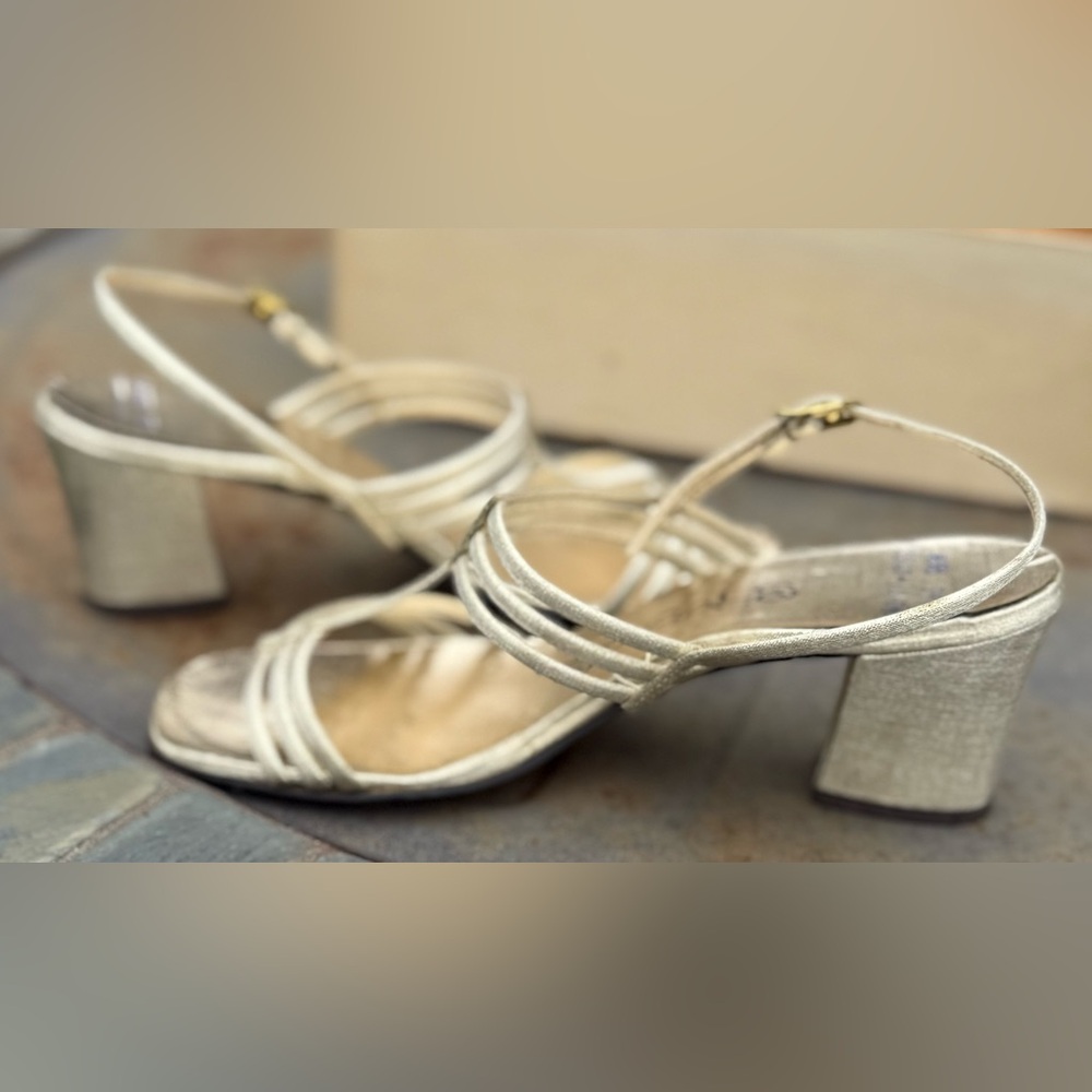 1960’s Vintage gold straps heels size 6.5- Topicals